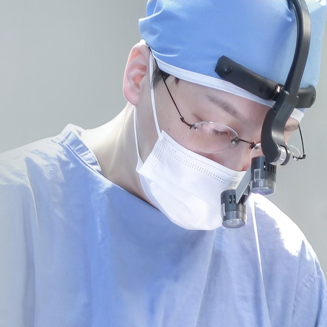 경험 많은 전문 의료진의 직접 수술